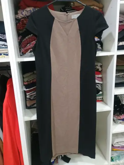 Vestido rayado beige y negro - miniatura 4