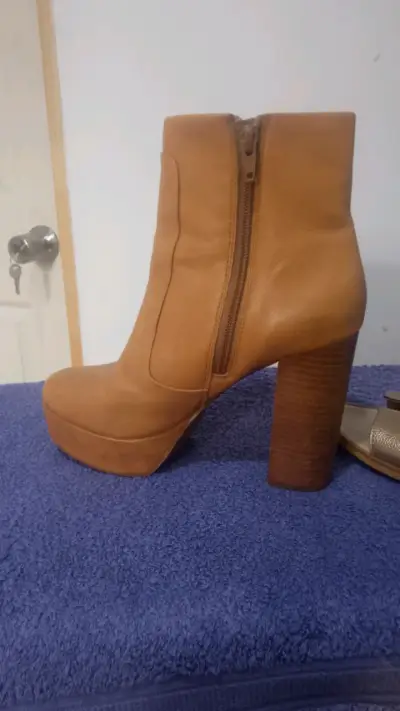 Botines de tacón alto café - miniatura 1