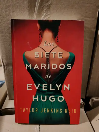 Libro Los Siete Maridos de Evelyn Hugo - miniatura 1