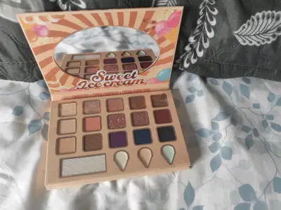 Paleta de sombras Sweet Ice Cream - miniatura 1