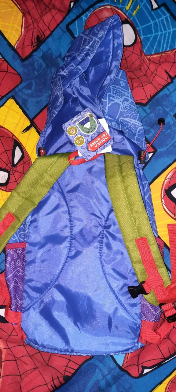 Mochila azul con gorro - 2