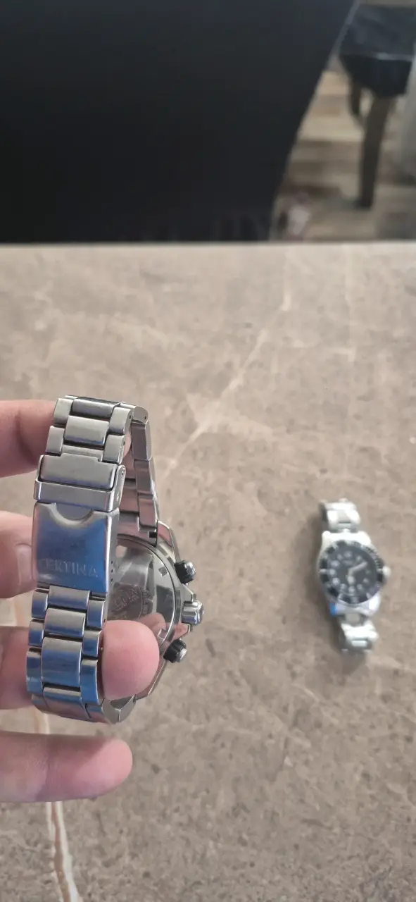 Reloj cronógrafo plateado certina - 4