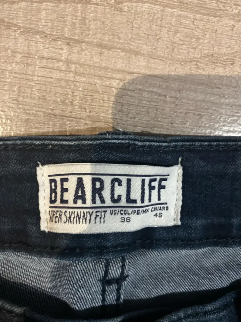 Jeans oscuros de mezclilla - 2