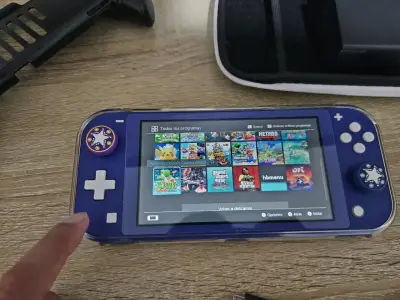 Nintendo Switch Lite azul - miniatura 1
