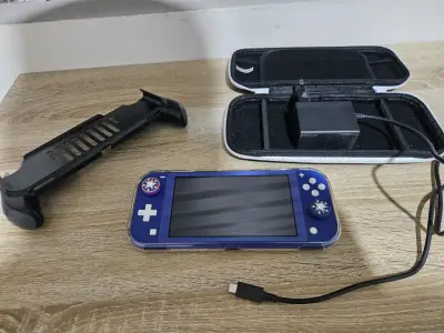 Nintendo Switch Lite azul - miniatura 3
