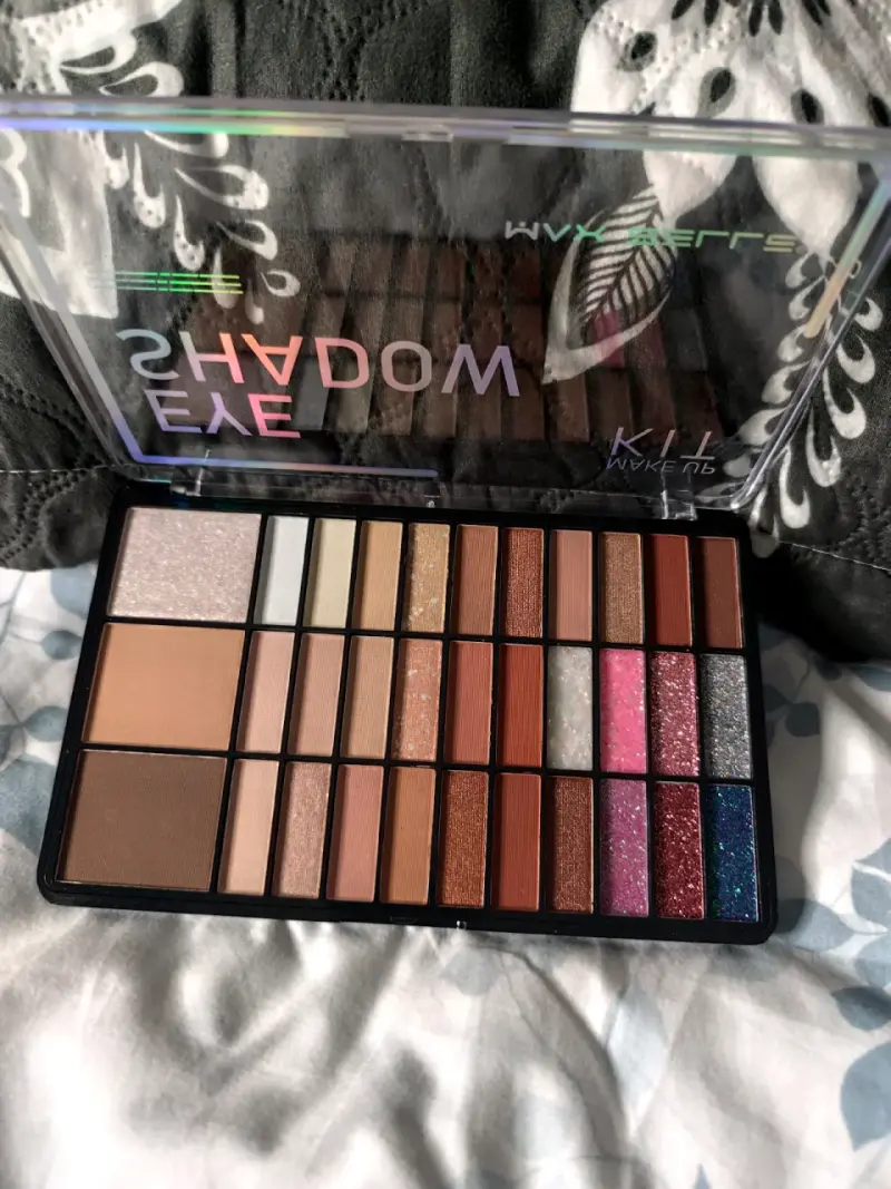 Paleta de sombras Max Belle - 2