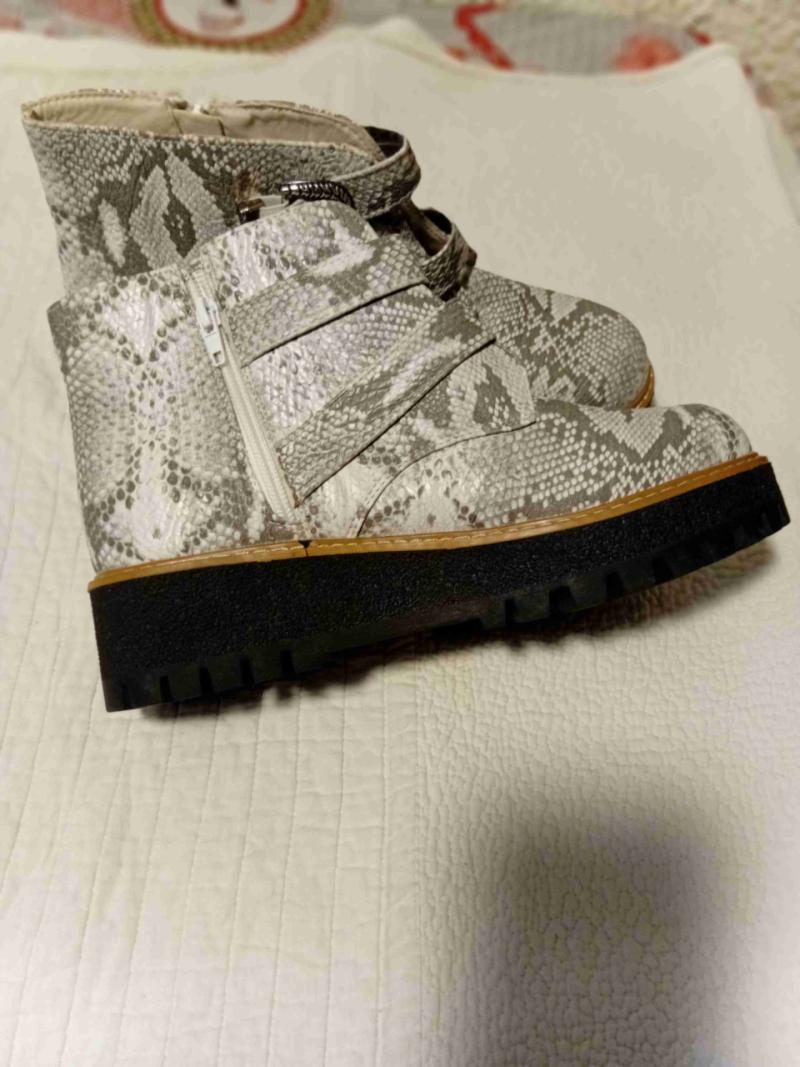 Botines reptil talla 39 nuevos - 2