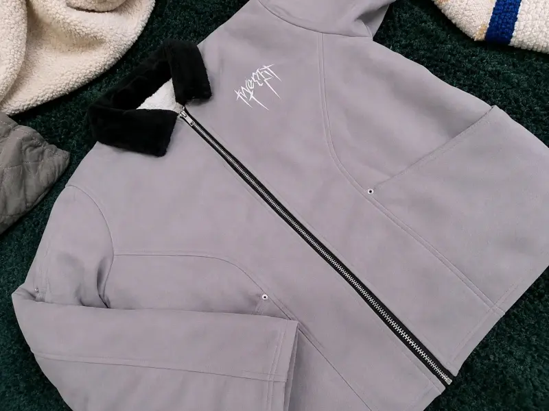 Chaqueta gris con forro térmico - 2