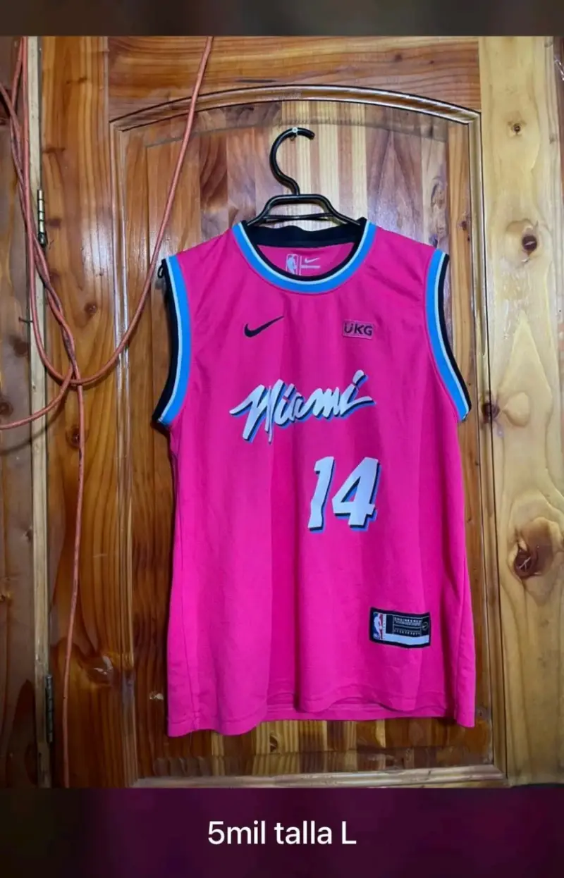 Camiseta Miami Heat rosa