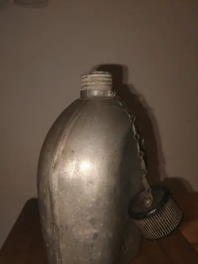 Cantimplora de aluminio vintage - miniatura 3