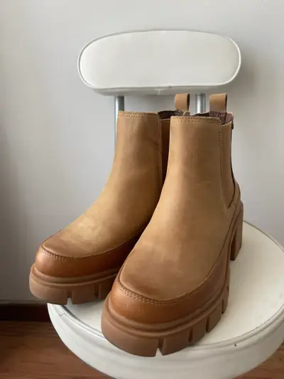 Botines beige de gamuza - miniatura 1