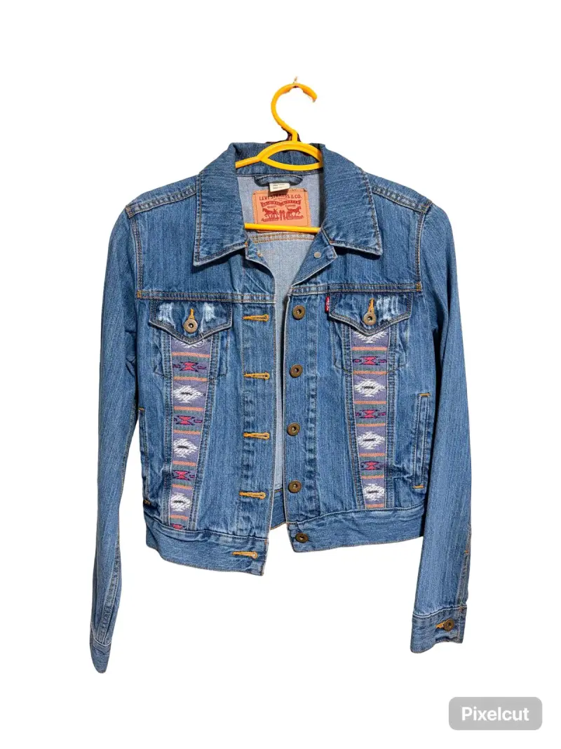 Chaqueta de mezclilla con bordado - 1