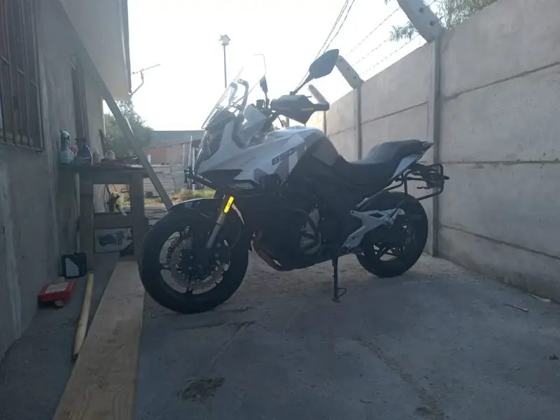 CF moto MT 650 año 2022 - 5