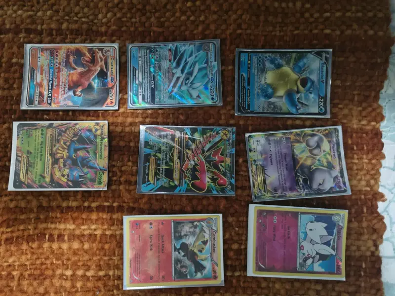 Lote cartas Pokémon - 1