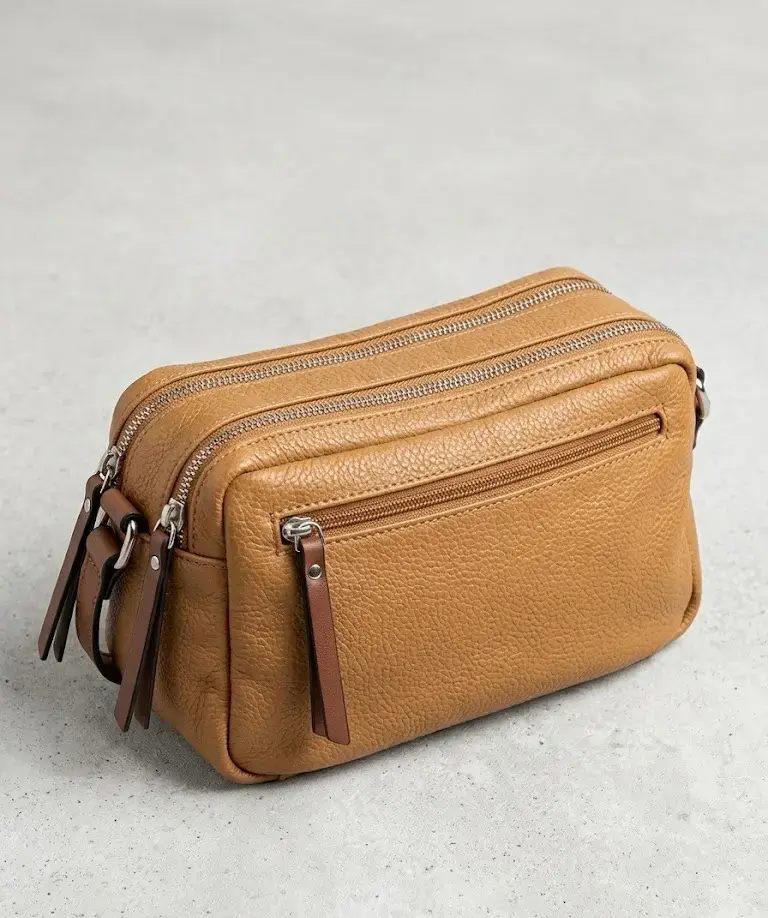 Cartera cruzada de cuero café - 2