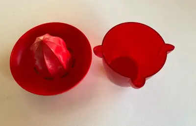 Exprimidor manual rojo “el mexicano” - miniatura 3