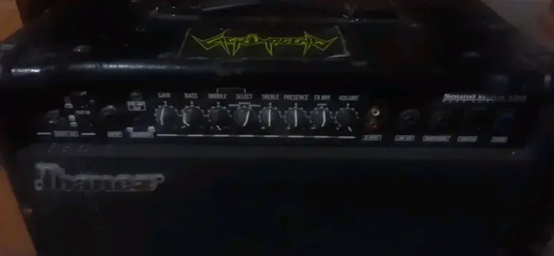Amplificador Ibanez para guitarra - 4