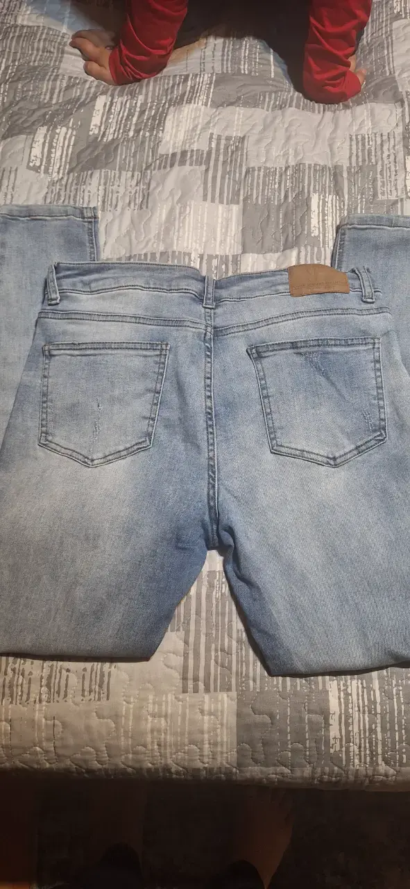 Jeans azules clásicos - 4