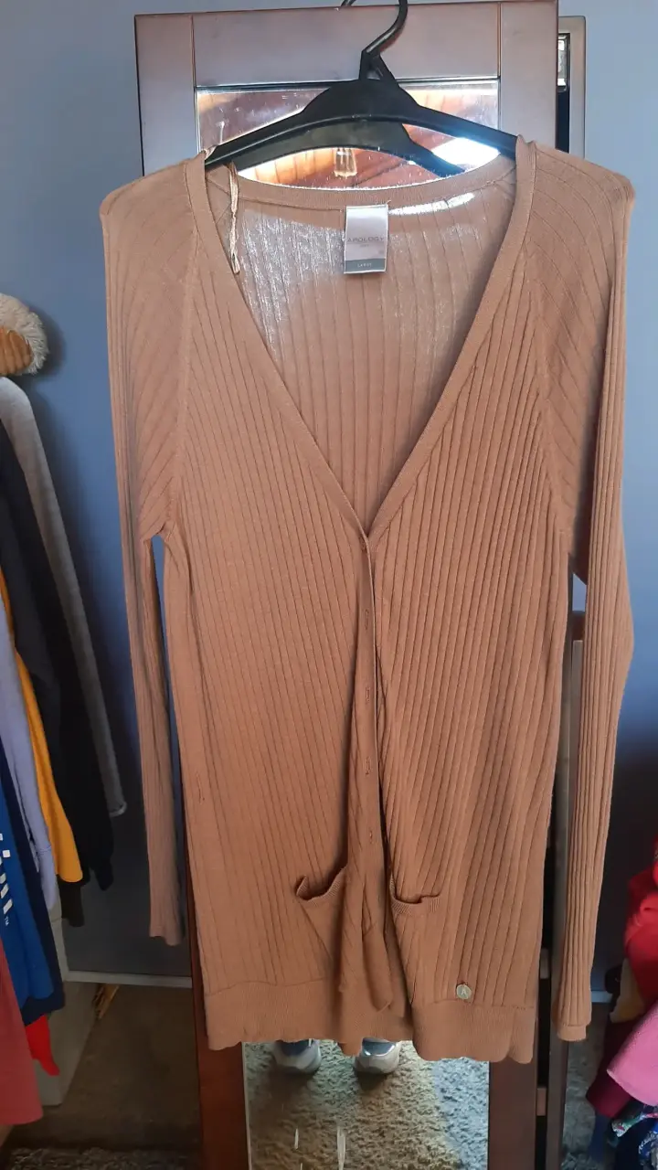 Cardigan beige largo