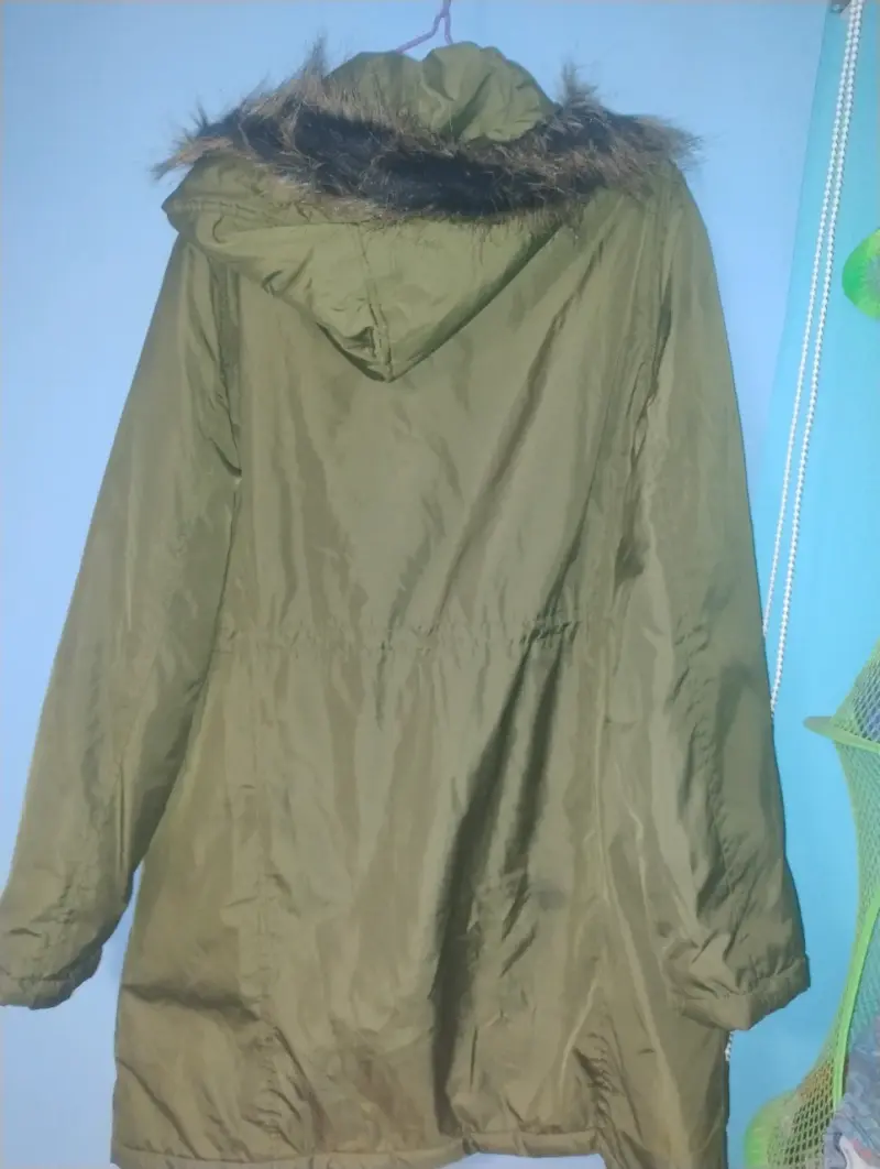 Parka verde con capucha - 2