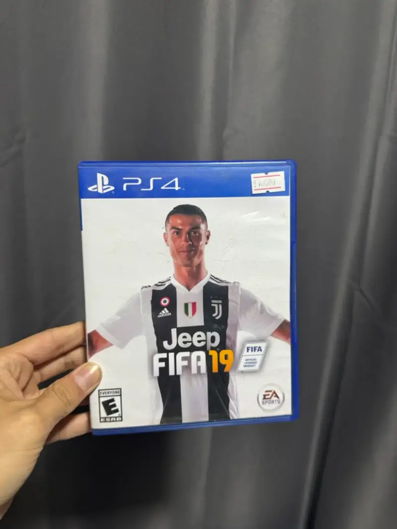 Juego PS4 FIFA 19 - 1