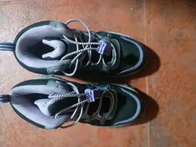 Zapatillas deportivas negras - miniatura 1