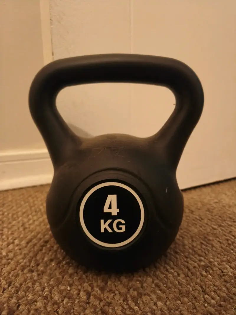 Kettlebell 4 kg negra