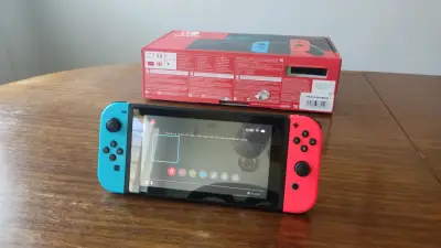 Nintendo Switch V2 - miniatura 2