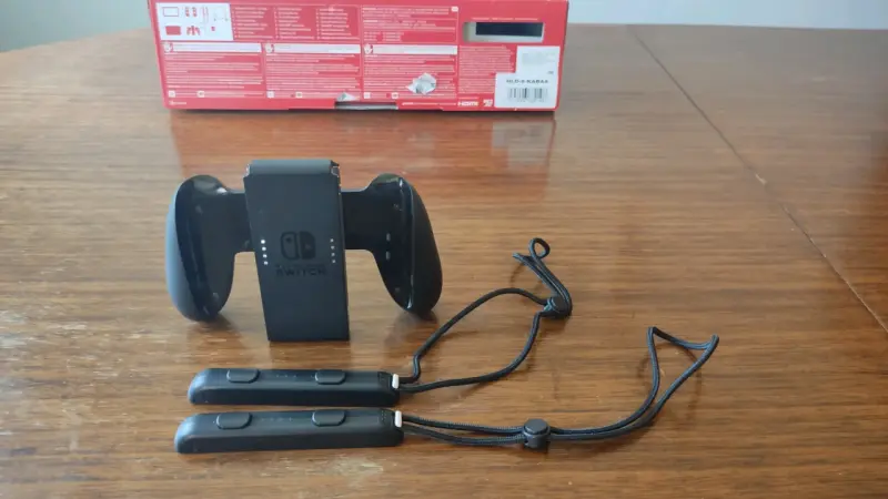 Nintendo Switch V2 - 4