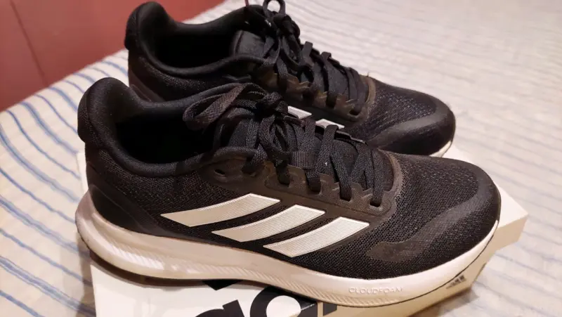 Zapatillas deportivas negras Adidas - 1