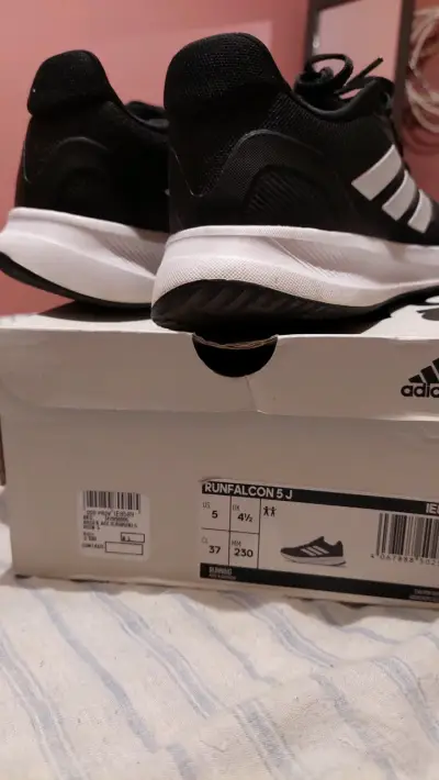 Zapatillas deportivas negras Adidas - miniatura 3