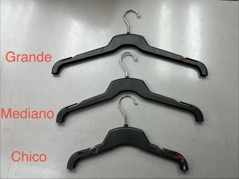 Ganchos para Ropa - 1