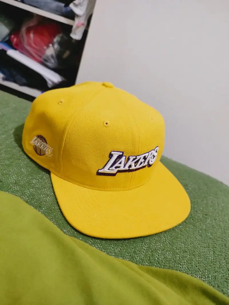 Gorra amarilla Lakers - 1