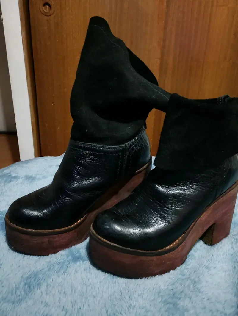 Botines negros con plataforma - 1