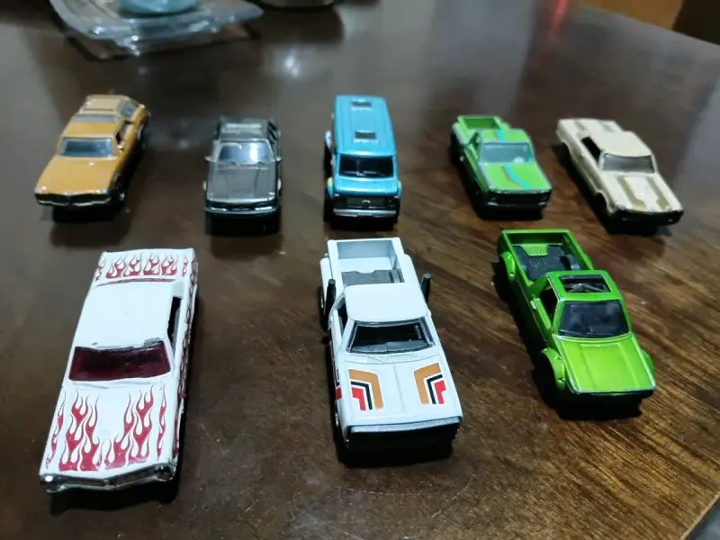 Lote de autos de juguete vintage