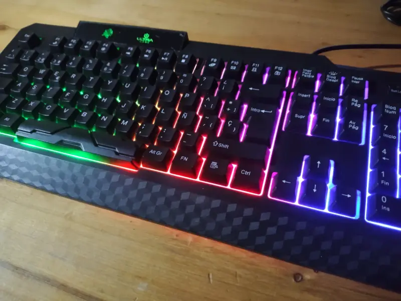 Teclado mecánico USB negro ultra storm - 4