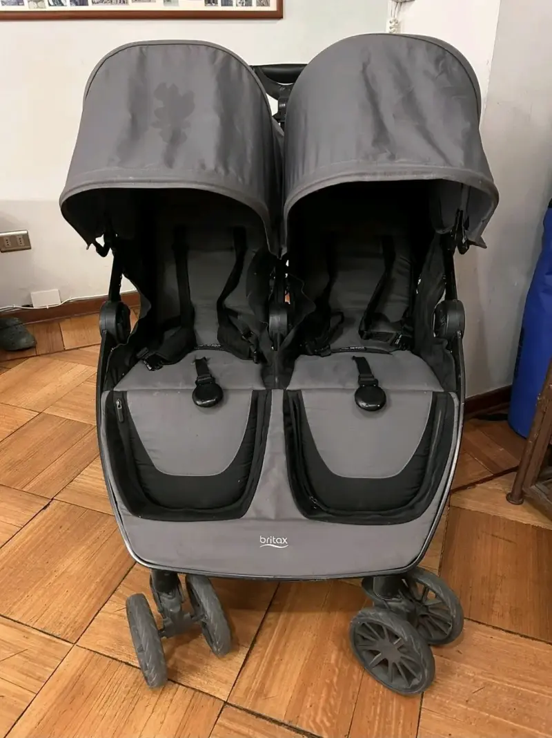 Coche doble Britax gris precio conversable - 2