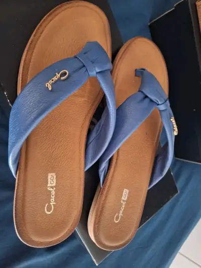 Zapatos casi nuevos - miniatura 2