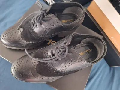 Zapatos casi nuevos - miniatura 4