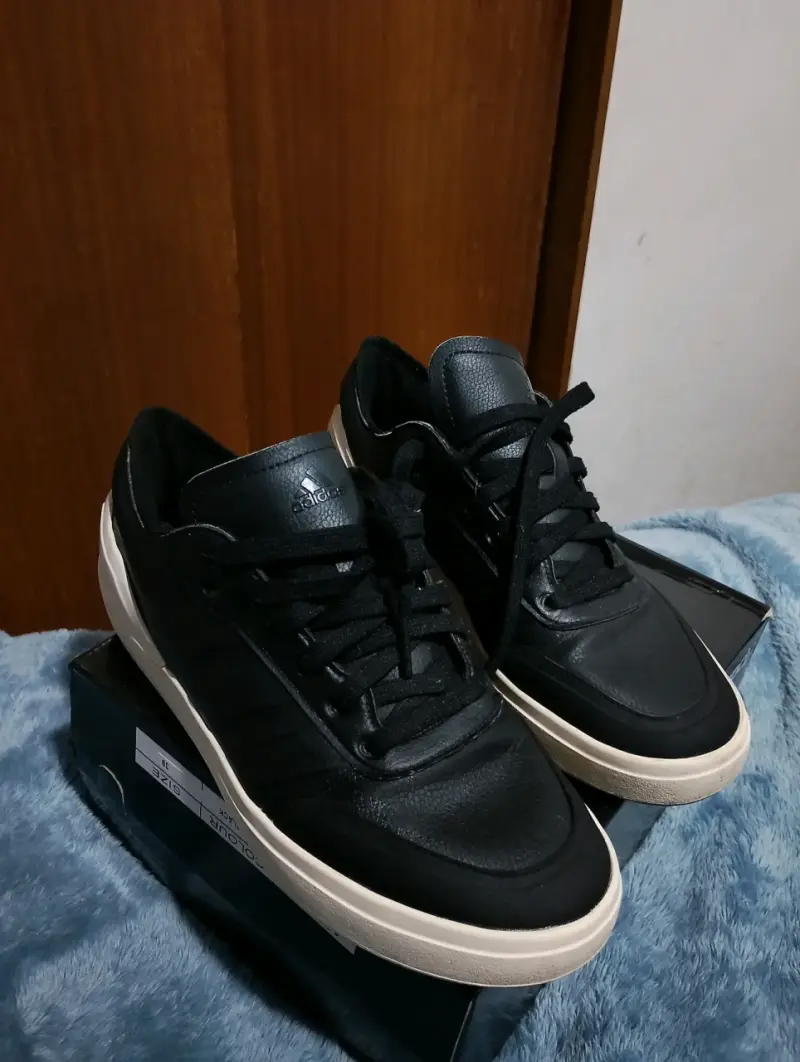 Zapatillas negras deportivas - 3