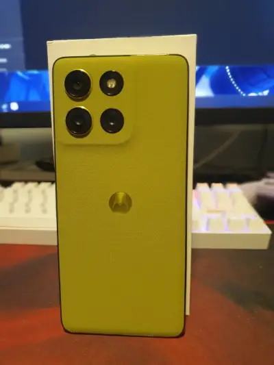 Celular Motorola Moto G86 power - miniatura 1