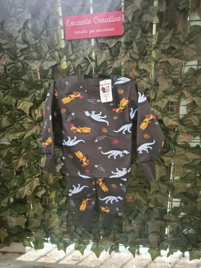 Pijamas de polar y plush - miniatura 1