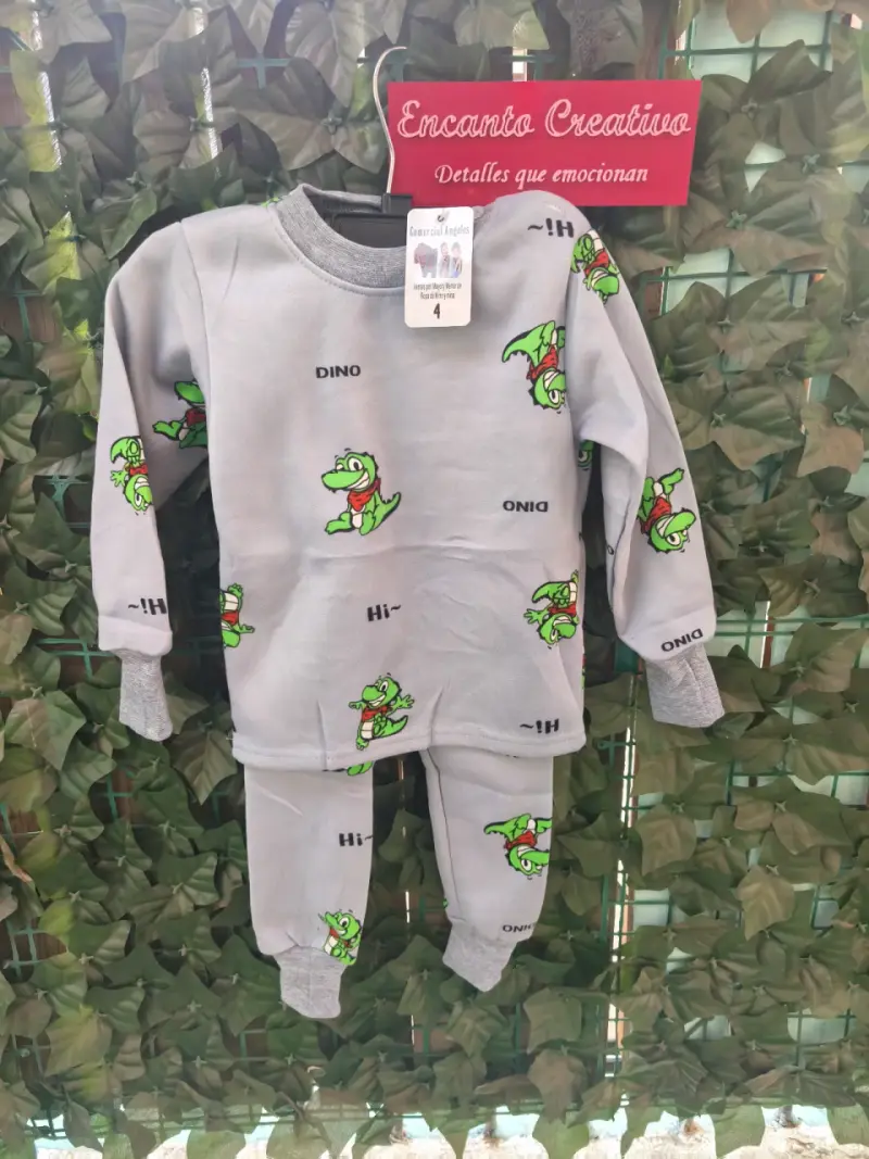 Pijamas de polar y plush - 3