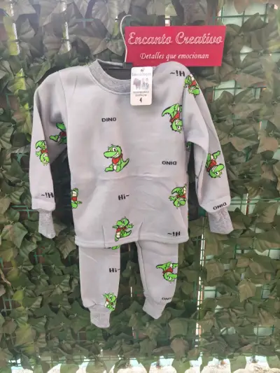 Pijamas de polar y plush - miniatura 3