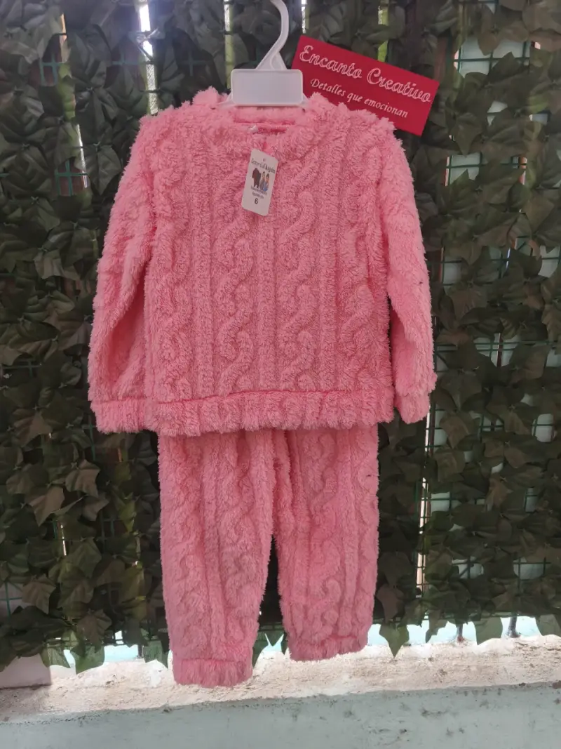 Pijamas de polar y plush - 6