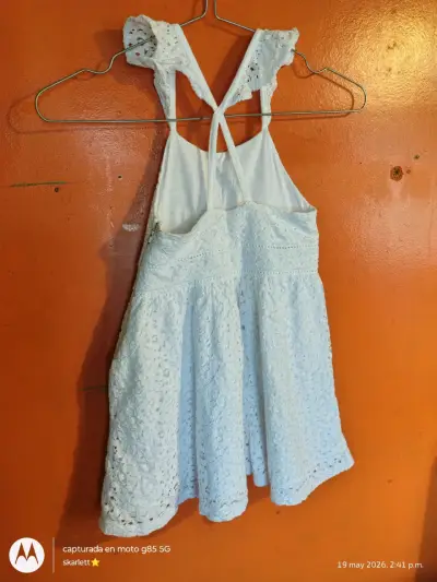 Vestido blanco de encaje - miniatura 2