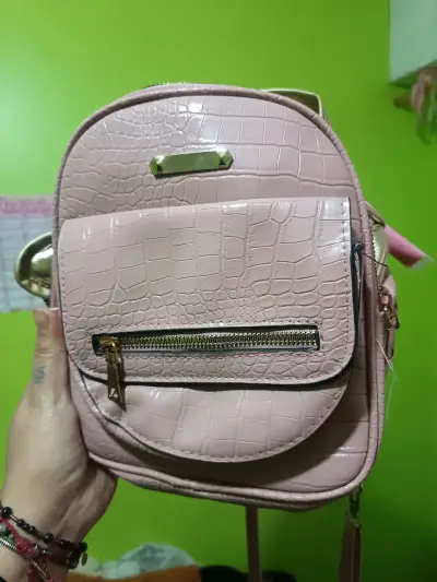 Mochila pequeña rosa texturizada - miniatura 1