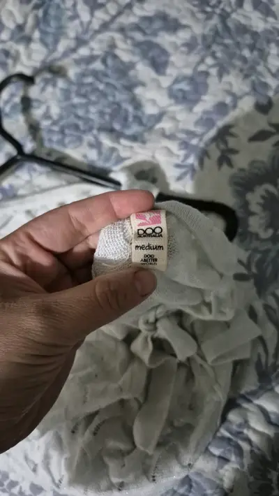 Top blanco calado sin mangas - miniatura 4