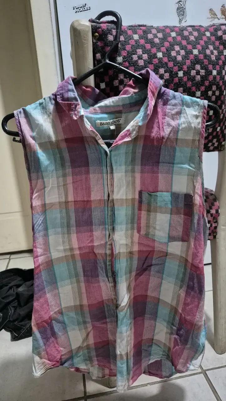 Blusa sin mangas a cuadros
