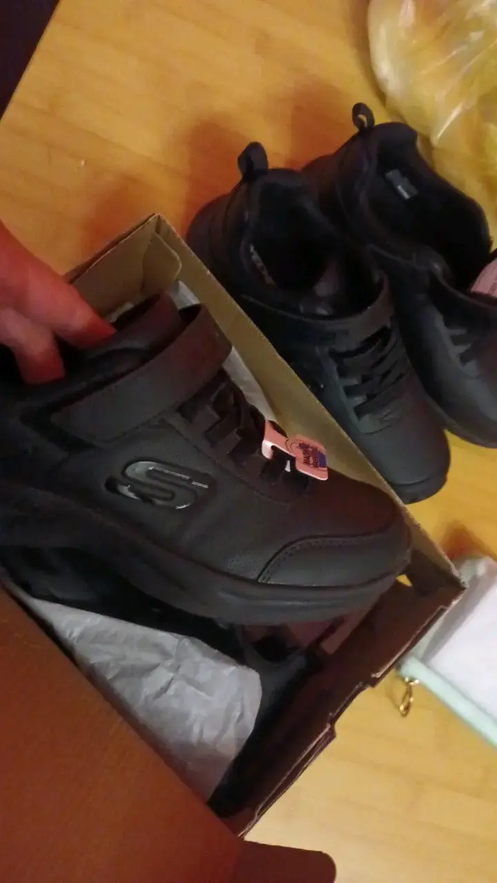 Zapatos escolares Skechers negros - 3